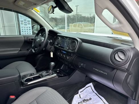 Used 2023 Toyota Tacoma SR AWD/4WD image 30