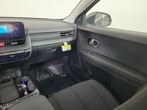 New 2026 Hyundai Ioniq 5 SE image 7