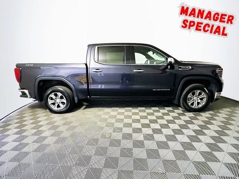 Used 2025 GMC Sierra 1500 SLT AWD/4WD image 9