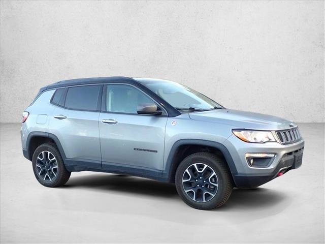 Used 2020 Jeep Compass Trailhawk AWD/4WD image 15