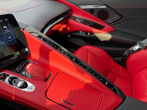 Used 2024 Chevrolet Corvette Z06 w/ Z07 Performance Package image 32