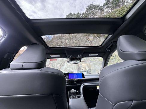 New 2026 Toyota Crown Signia AWD/4WD image 18