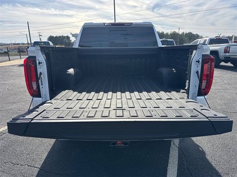 Used 2023 GMC Sierra 1500 SLT w/ SLT Premium Package image 19