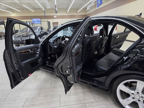 Used 2014 Mercedes-Benz C 250 Sedan w/ Multimedia Package image 15