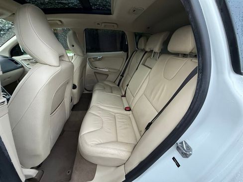 Used 2014 Volvo XC60 T6 image 16