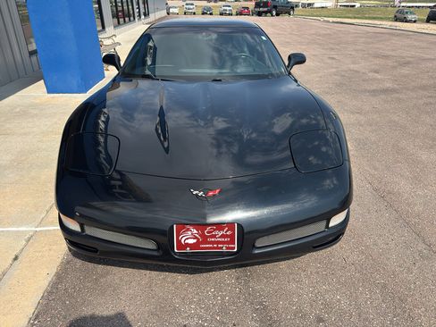 Used 2004 Chevrolet Corvette Z06 w/ Memory Package RWD image 3