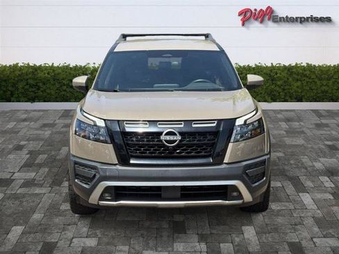 Used 2023 Nissan Pathfinder Rock Creek AWD/4WD image 5