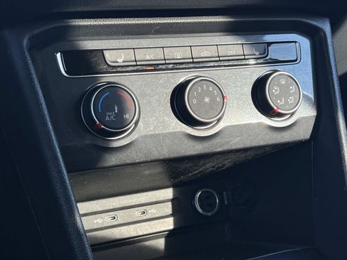 Certified 2024 Volkswagen Tiguan S image 15