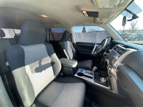 Used 2014 Toyota 4Runner SR5 image 25