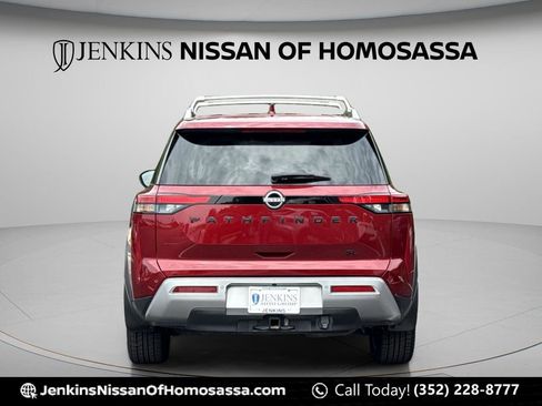 Certified 2023 Nissan Pathfinder SL w/ SL Premium Package FWD image 5