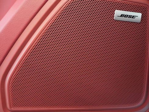 New 2025 Porsche Macan Turbo image 31