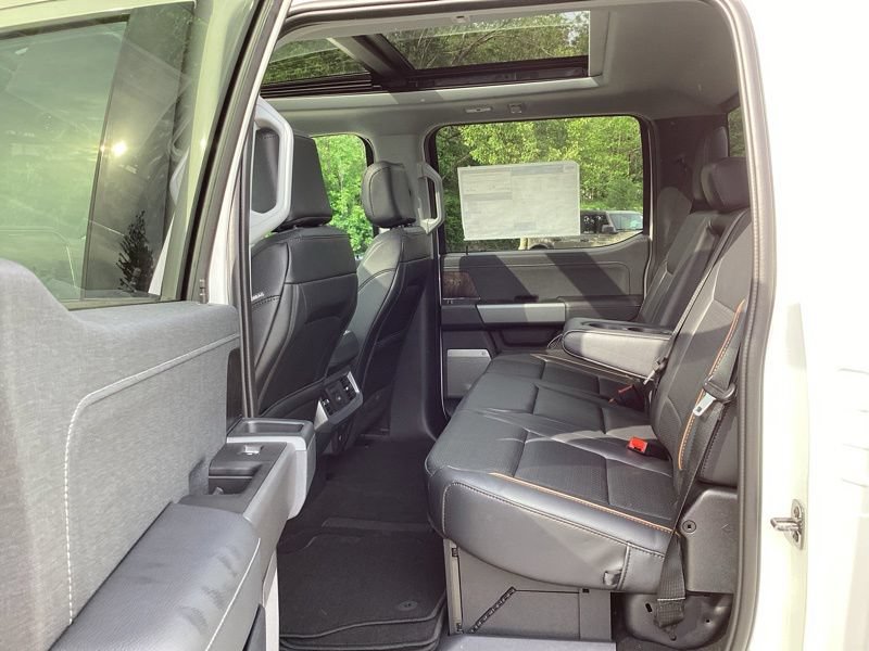 New 2026 Ford F350 Lariat w/ Black Appearance Package AWD/4WD image 15