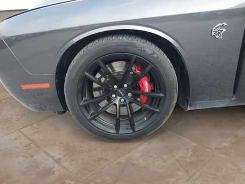 Used 2023 Dodge Challenger SRT Hellcat w/ Driver Convenience Group RWD image 29