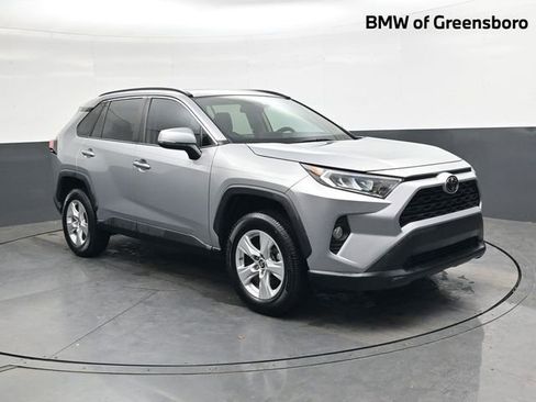 Used 2019 Toyota RAV4 XLE image 1