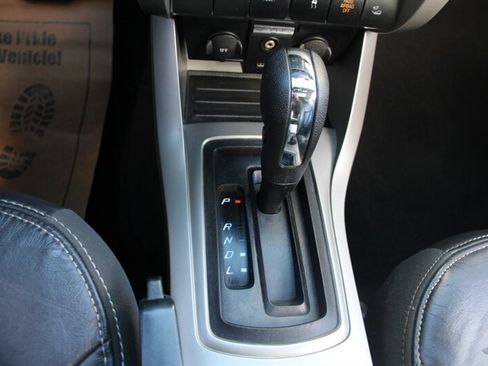 Used 2010 Ford Focus SEL image 8