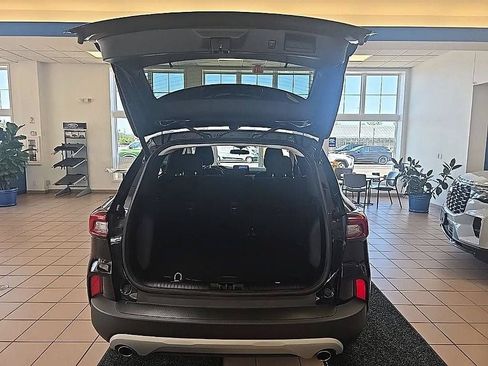 Used 2023 Ford Escape Active AWD/4WD image 29