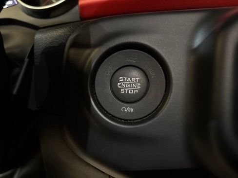 Used 2022 Jeep Gladiator Rubicon w/ Cold Weather Group AWD/4WD image 33