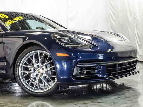 Used 2018 Porsche Panamera 4S AWD/4WD image 3