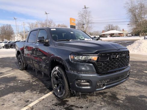 New 2026 RAM 1500 4x4 Crew Cab image 7