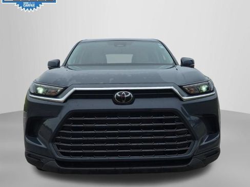 Used 2024 Toyota Grand Highlander AWD image 2