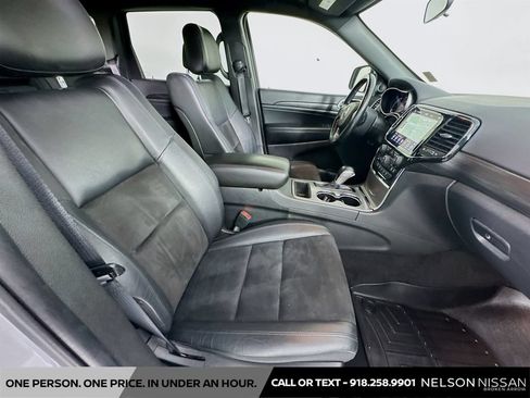 Used 2021 Jeep Grand Cherokee Laredo X AWD/4WD image 28
