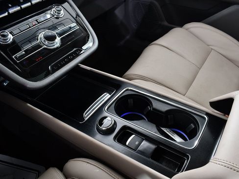 Used 2022 Lincoln Corsair Grand Touring w/ Elements Technology Bundle image 31