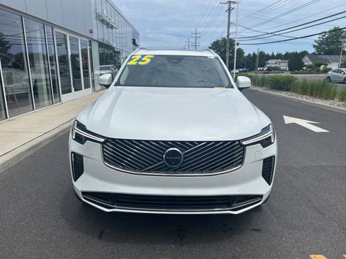 Certified 2025 Volvo XC90 B6 Plus AWD/4WD image 7