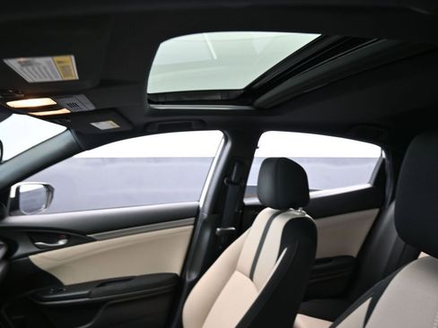 Used 2019 Honda Civic EX image 11