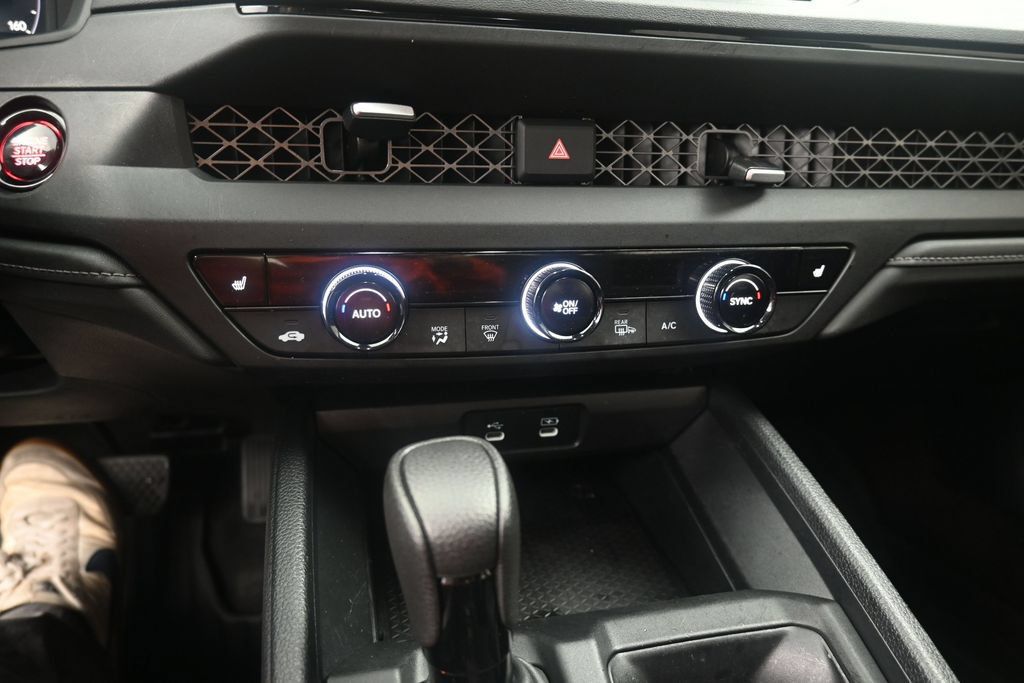 Used 2025 Honda Accord SE image 27