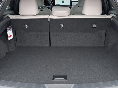 New 2026 Lexus UX 300h AWD image 10