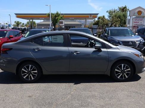 New 2025 Nissan Versa 1.6 SV w/ Trunk Package image 3
