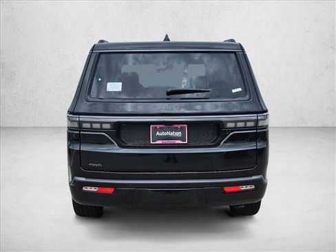 New 2026 Jeep Grand Wagoneer Limited AWD/4WD image 8