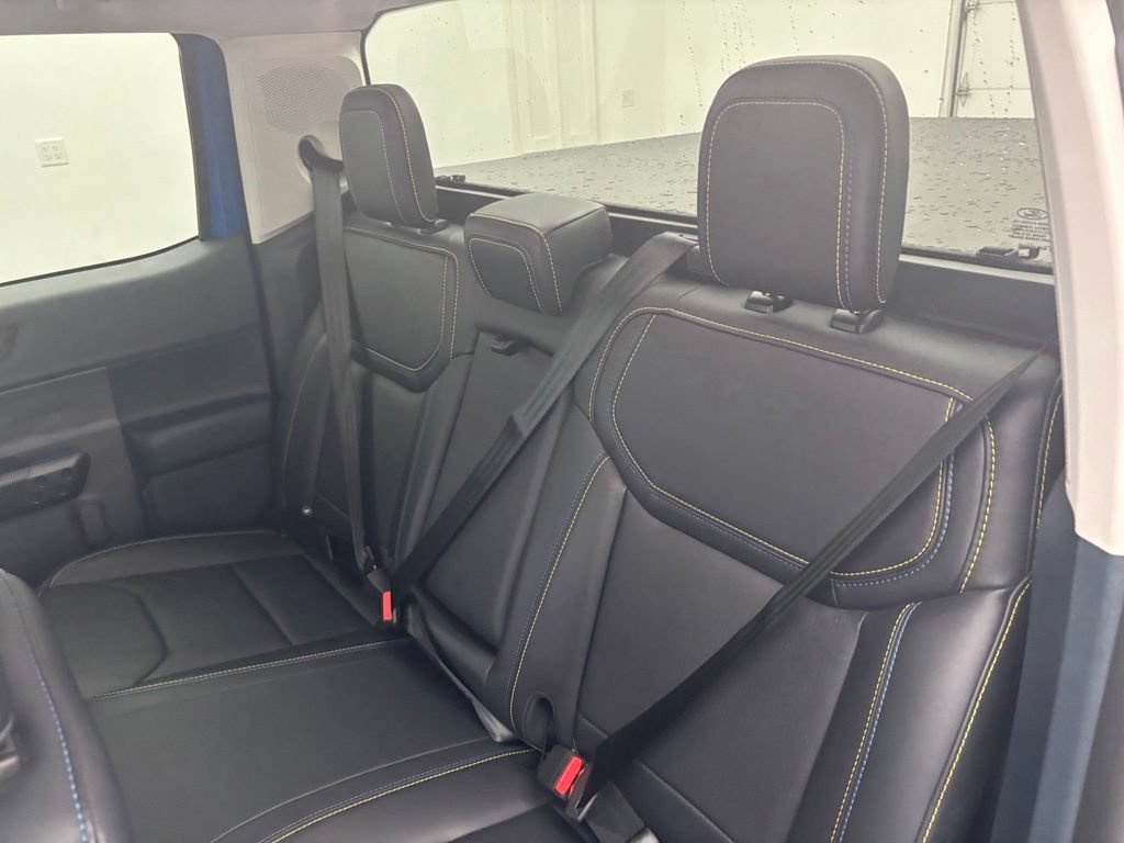 Used 2025 Ford Maverick Lobo AWD/4WD image 38