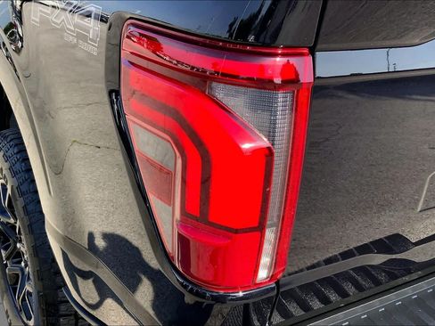 Used 2025 Ford F150 Lariat w/ FX4 Off-Road Package AWD/4WD image 49