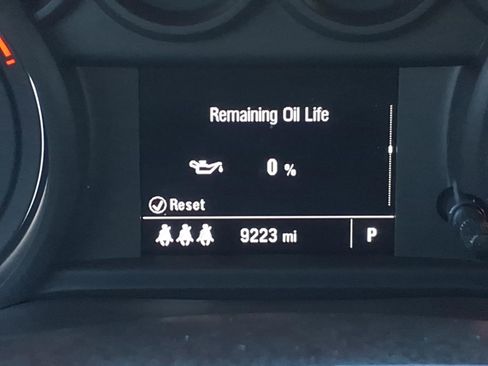 Used 2024 Chevrolet Silverado 2500 Custom w/ Custom Value Package image 24