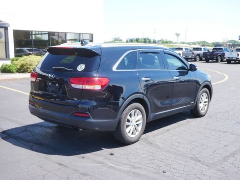 Used 2017 Kia Sorento AWD w/ LX Convenience Package image 7
