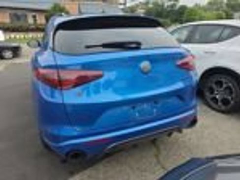 Used 2023 Alfa Romeo Stelvio Estrema AWD/4WD image 8