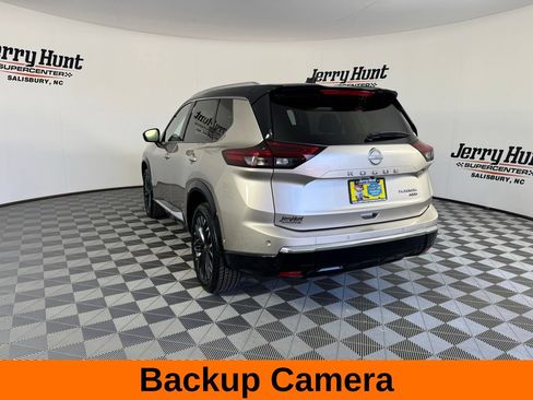 Used 2025 Nissan Rogue Platinum AWD/4WD image 10