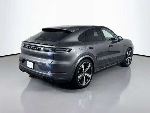 Certified 2024 Porsche Cayenne S AWD/4WD image 9
