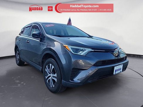 Used 2018 Toyota RAV4 LE w/ All Weather Liner Package AWD/4WD image 8