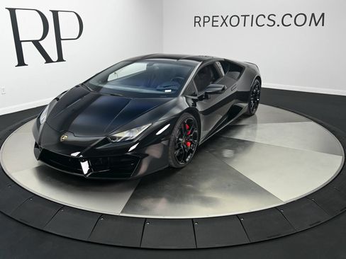 Used 2016 Lamborghini Huracan LP 580-2 RWD image 1