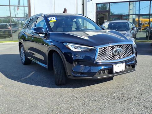 Certified 2023 INFINITI QX50 Luxe image 3