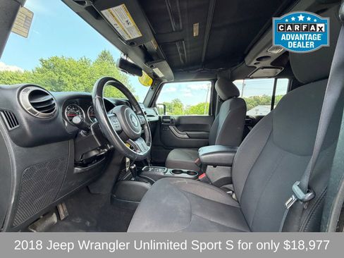 Used 2018 Jeep Wrangler Unlimited Sport S AWD/4WD image 12