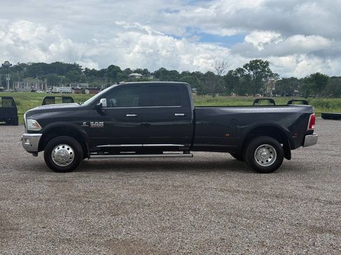 Used 2016 RAM 3500 Laramie Longhorn AWD/4WD image 9