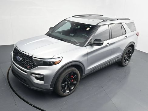 Used 2020 Ford Explorer ST w/ ST Street Pack AWD/4WD image 12