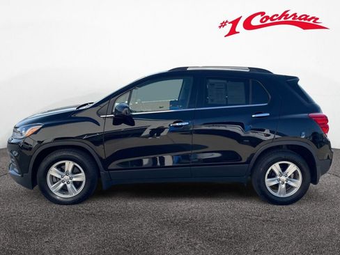 Used 2019 Chevrolet Trax LT w/ LT Convenience Package FWD image 13