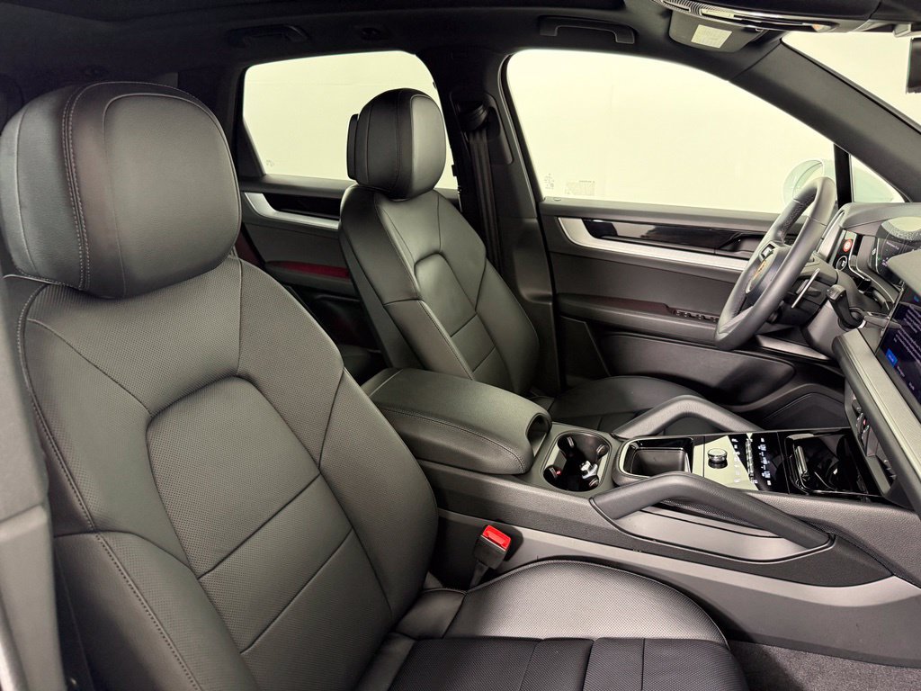 Certified 2026 Porsche Cayenne E-Hybrid AWD/4WD image 14