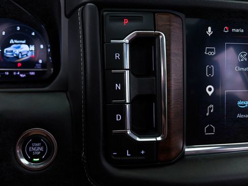 Used 2023 GMC Yukon XL Denali Ultimate AWD/4WD image 33