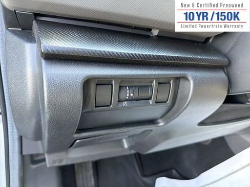 Used 2024 Subaru Crosstrek 2.5i Limited w/ Crosstrek Mirror Package image 18