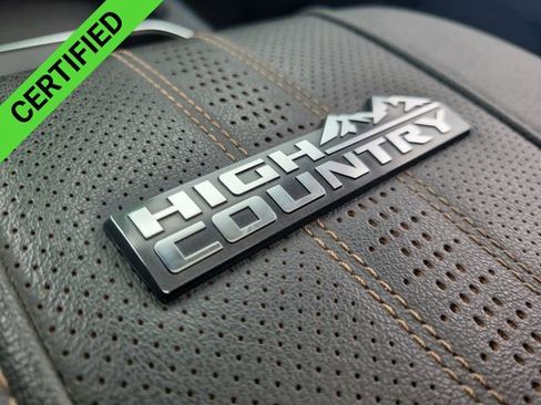 Certified 2024 Chevrolet Silverado 2500 High Country w/ High Country Premium Package AWD/4WD image 24
